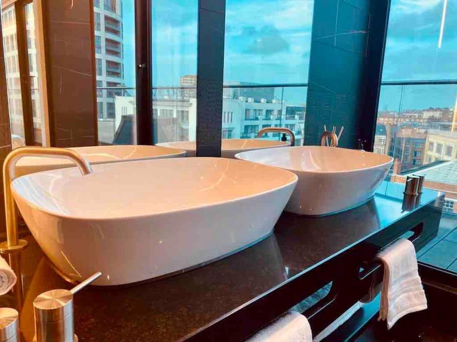 Large 3 Bed 3 Bathrooms Penthouse With Terrace And City Views In 伦敦 外观 照片